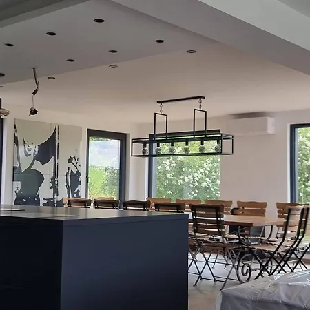 Les Terrasses De Laloux 빌라 로슈포르
